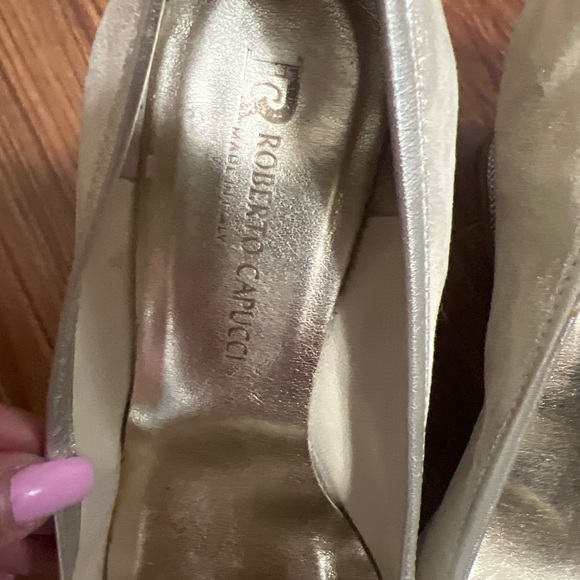 Roberto Cavalli Gold Wedge Heels - Picture 3 of 3